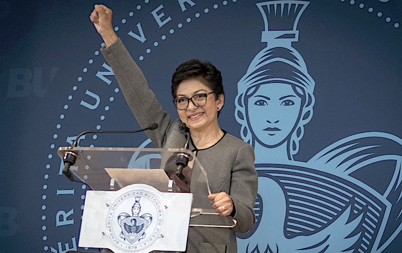 Lilia Cedillo, la mejor opción; la ruta de la BUAP seguirá siendo  la academia 