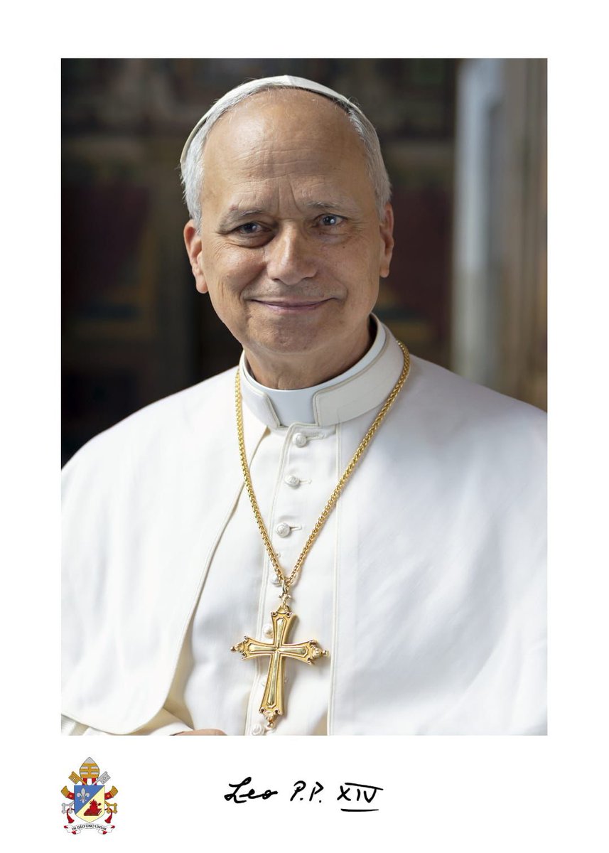Fue presentada la foto oficial del Papa León XIV
