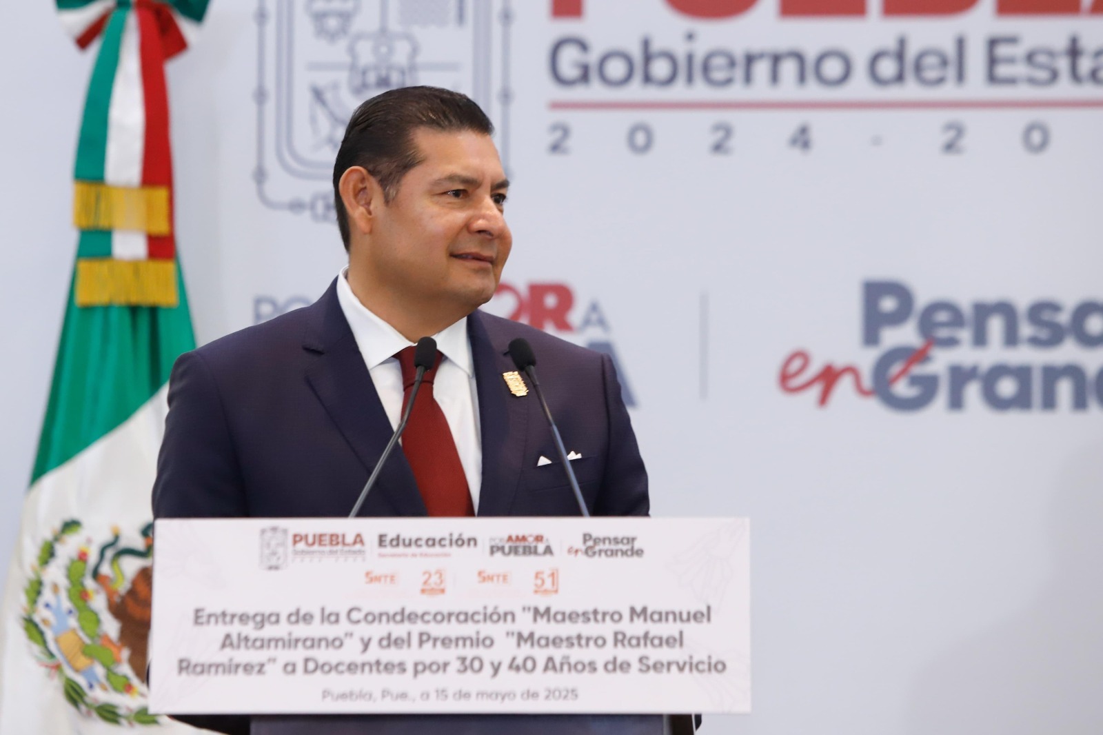 “Firmaron concesiones de muerte”: Armenta denuncia corrupción vial tras tragedia en la Cuacnopalan-Oaxaca