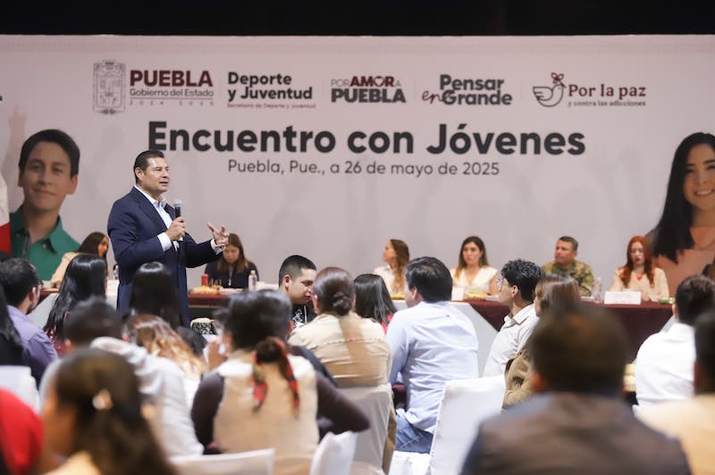 «Los jóvenes son el motor de Puebla y seguiremos apoyando»: Armenta
