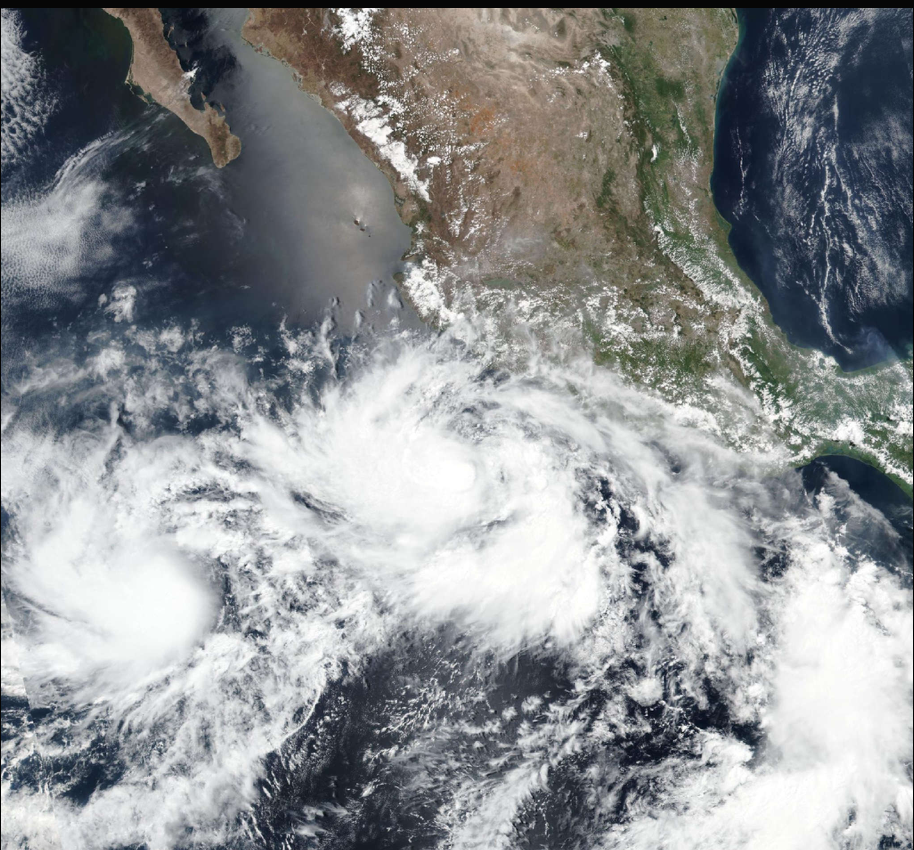 Barbara se convierte en huracán categoría 1 y amenaza costas del Pacífico mexicano