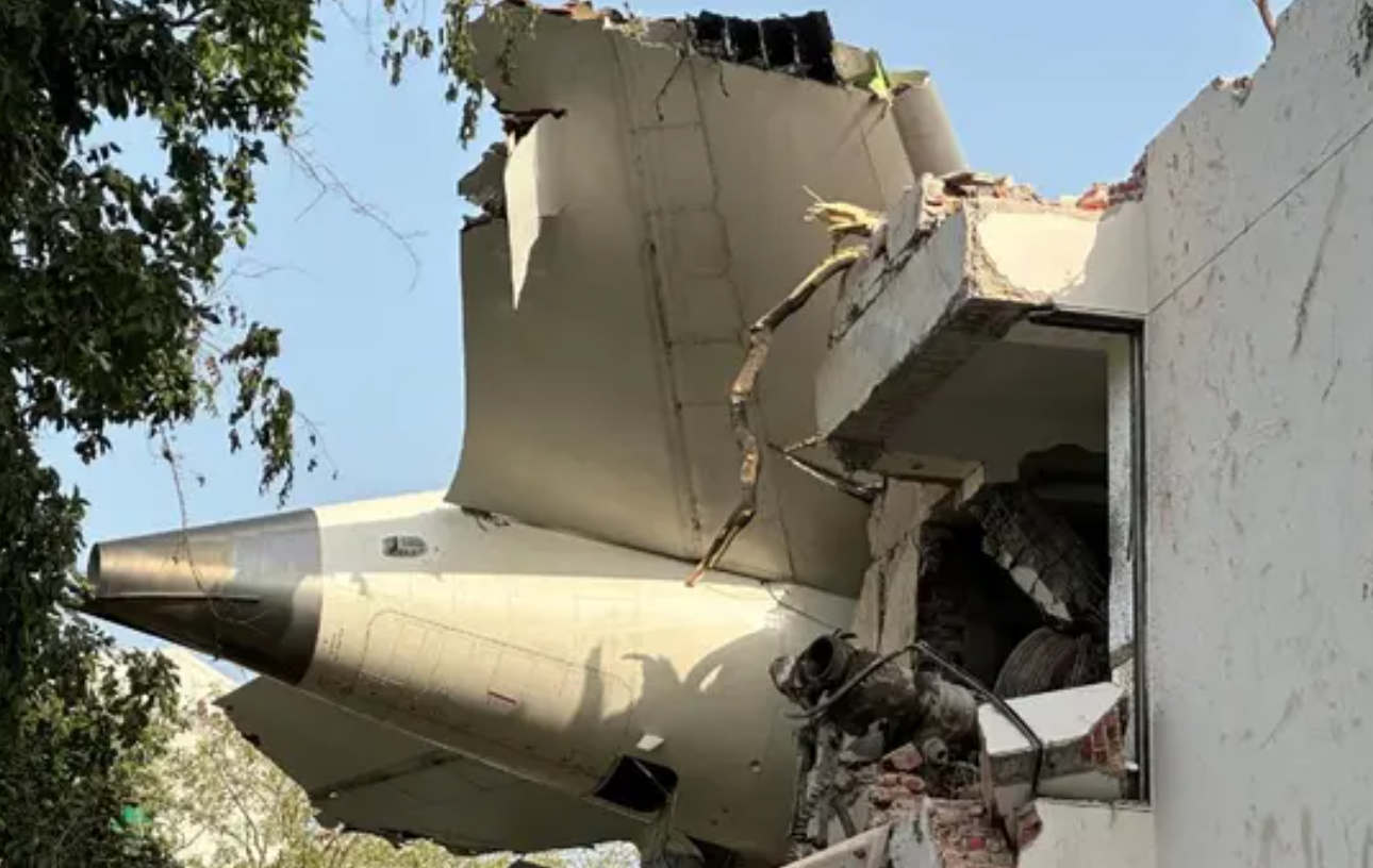 Tragedia aérea en India: Un sobreviviente entre más de 290 víctimas del vuelo AI171