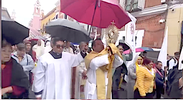 Gran fervor del pueblo católico por “Corpus Christi»