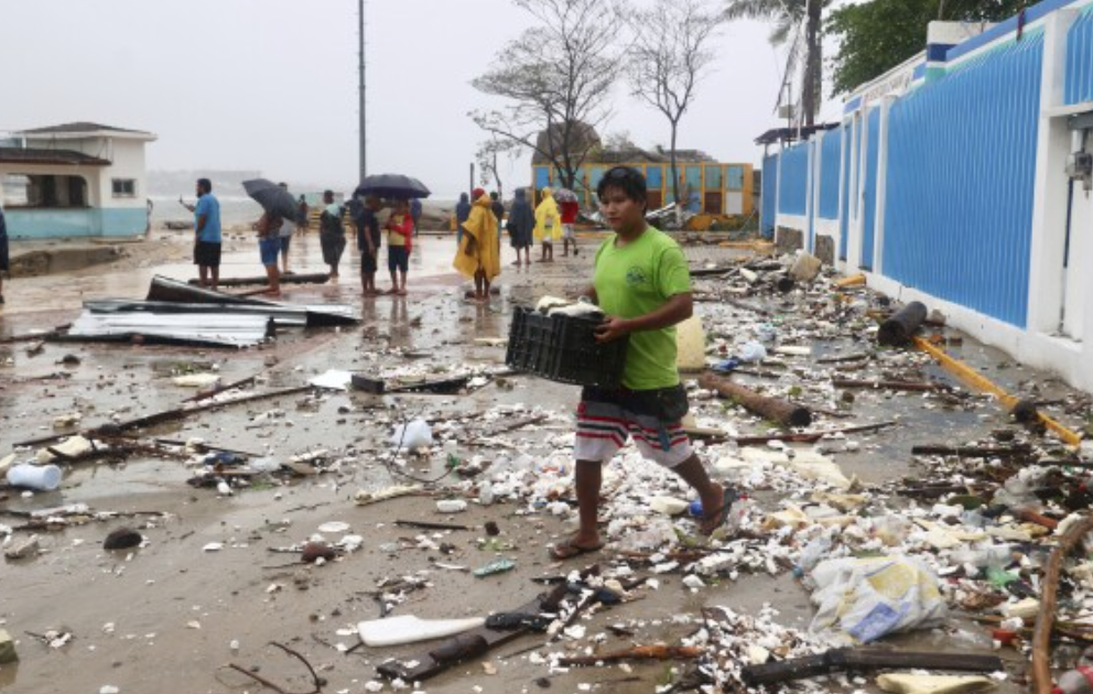 México esquiva la catástrofe: huracán Erick deja un saldo controlado tras impactar en Oaxaca