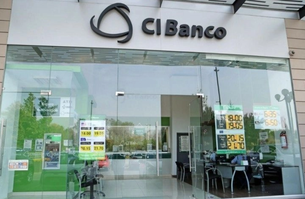 SHCP desmiente acusaciones de Estados Unidos contra tres bancos mexicanos