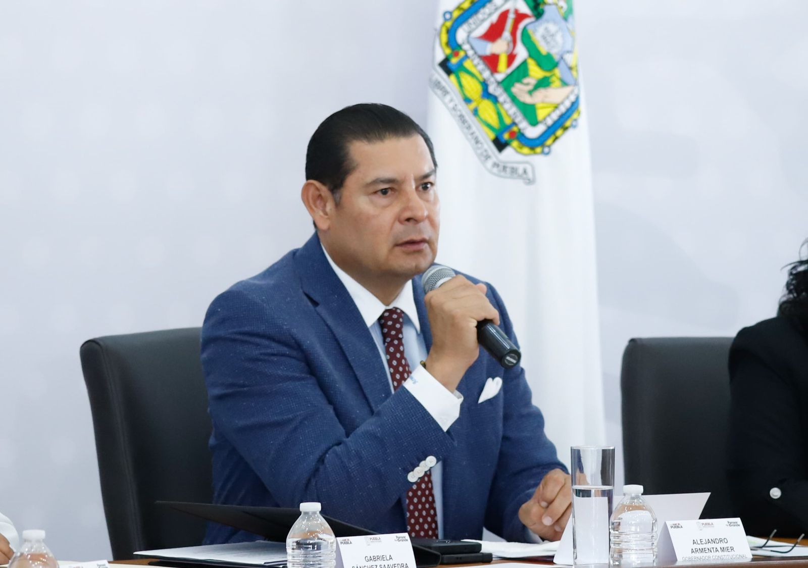 «La verdad es del pueblo, no de los poderes fácticos»: Alejandro Armenta defiende el derecho de réplica y libertad de expresión