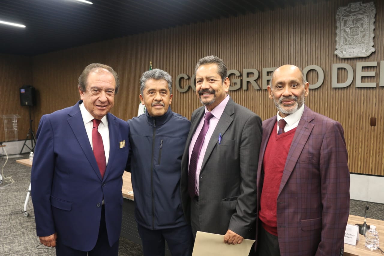 Firman convenio COBAEP y Congreso del Estado de Puebla
