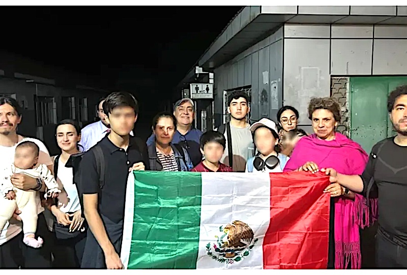 175 mexicanos evacuados de países por conflicto de Medio Oriente