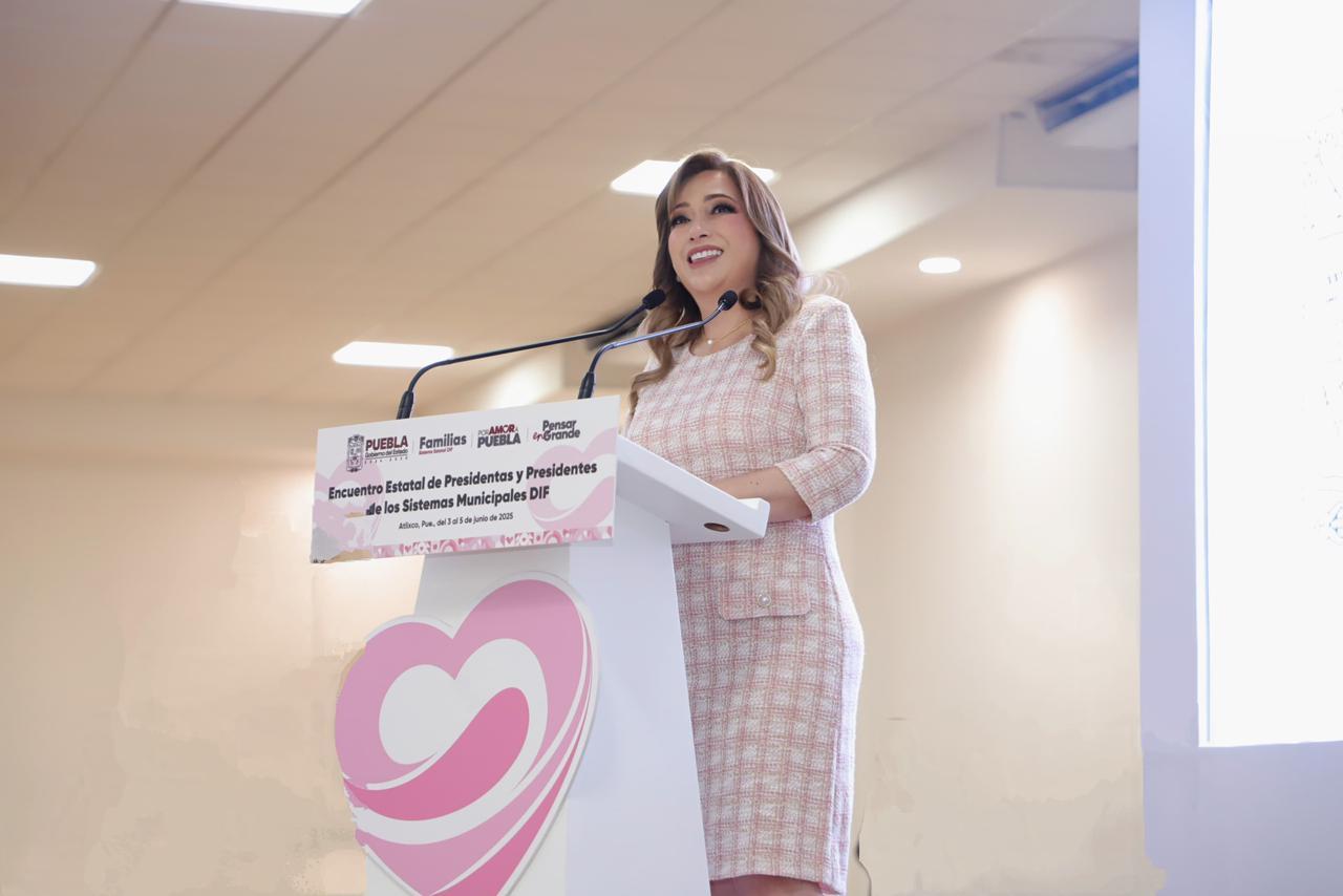 Ceci Arellano ocupada en mejorar la vida de las familias