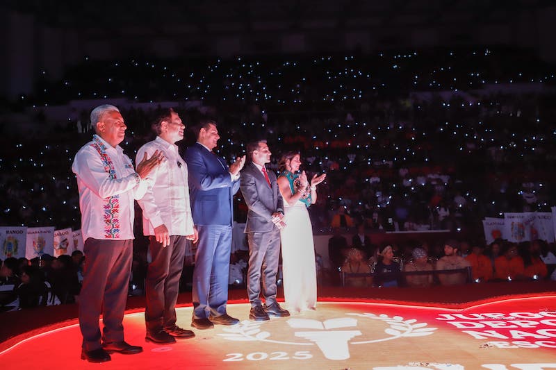 Luces multicolores y buena vibra, en la inauguración de los Juegos Escolares Nacionales 2025