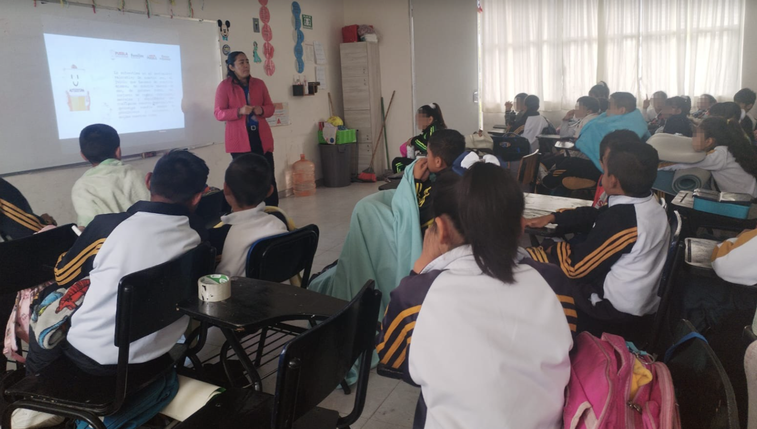 Refuerza SEDIF seguridad emocional en escuelas poblanas al cierre del ciclo escolar