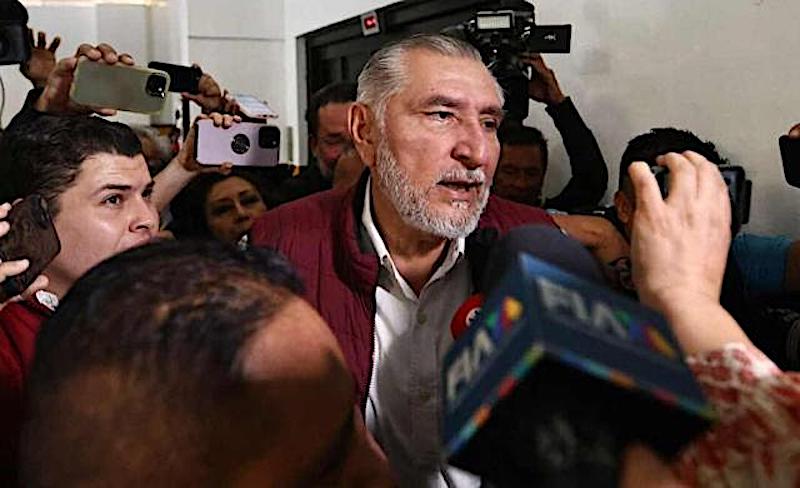 Adán Augusto califica como “politiquería” acusaciones contra Hernán Bermúdez