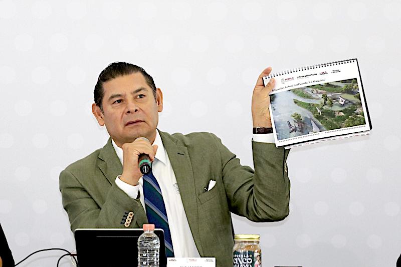 Serán rehabilitadas  todas las carreteras de Puebla