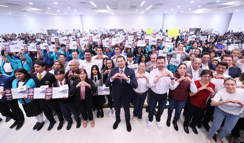 Seguridad y desarrollo educativo con Becas de Conectividad Digital
