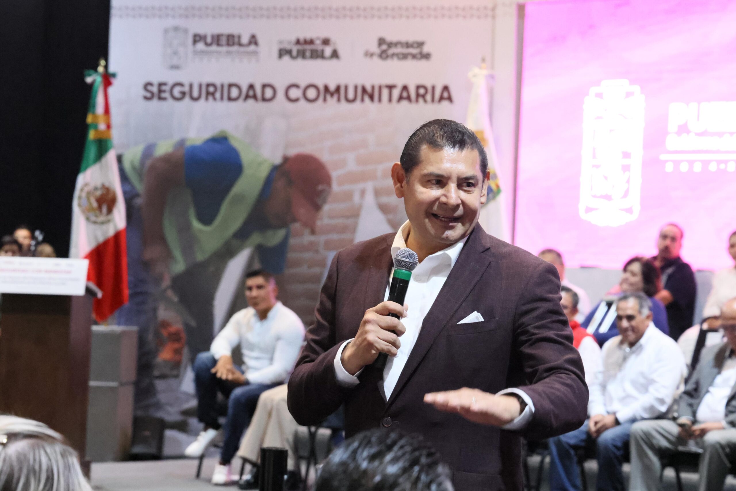 Ni concesión ni dádiva; la Obra Comunitaria es dinero del pueblo: Armenta