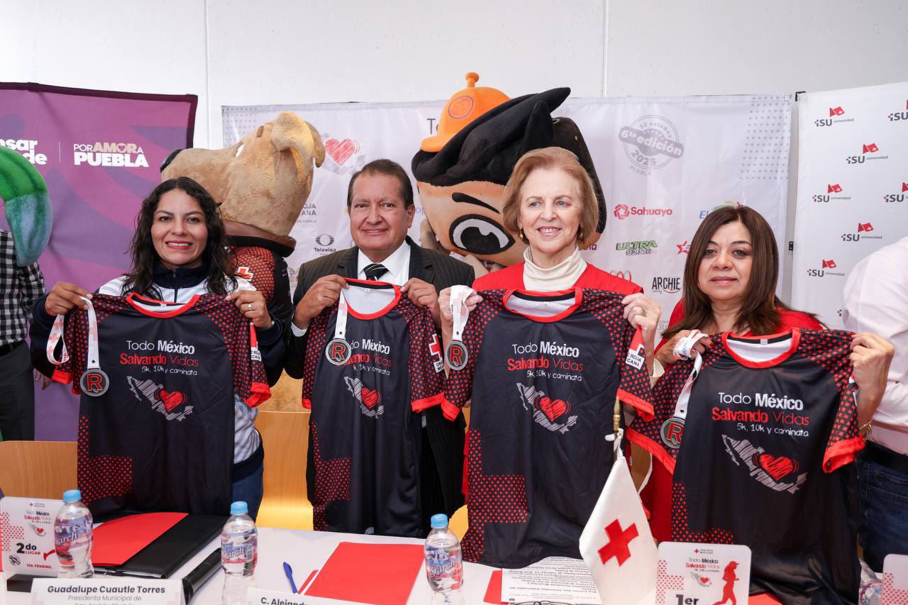 San Andrés Cholula presenta playera y medalla oficiales de la carrera “Todo México Salvando Vidas 2025”
