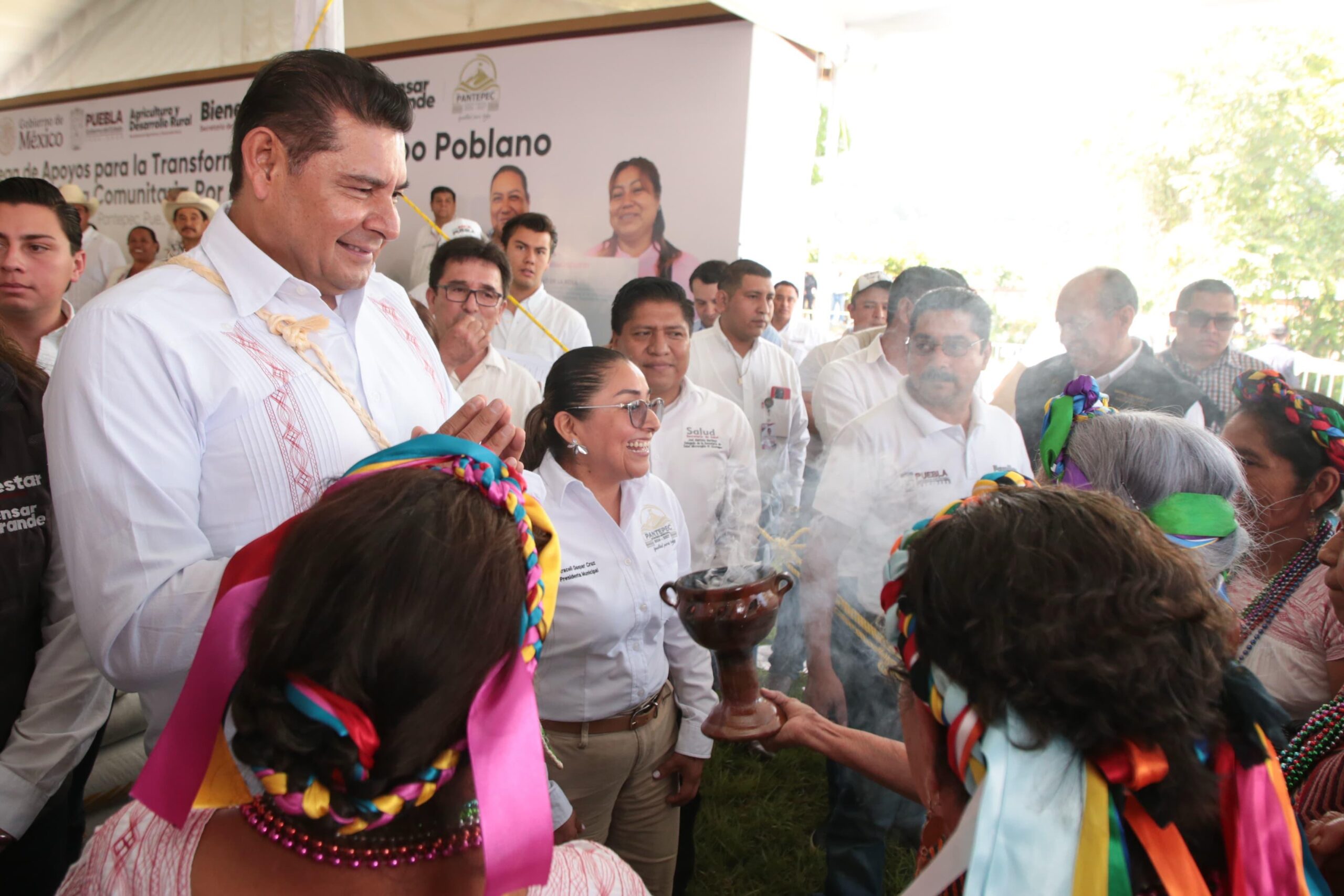«Armenta cumple: apoyo histórico para los más olvidados del campo poblano»