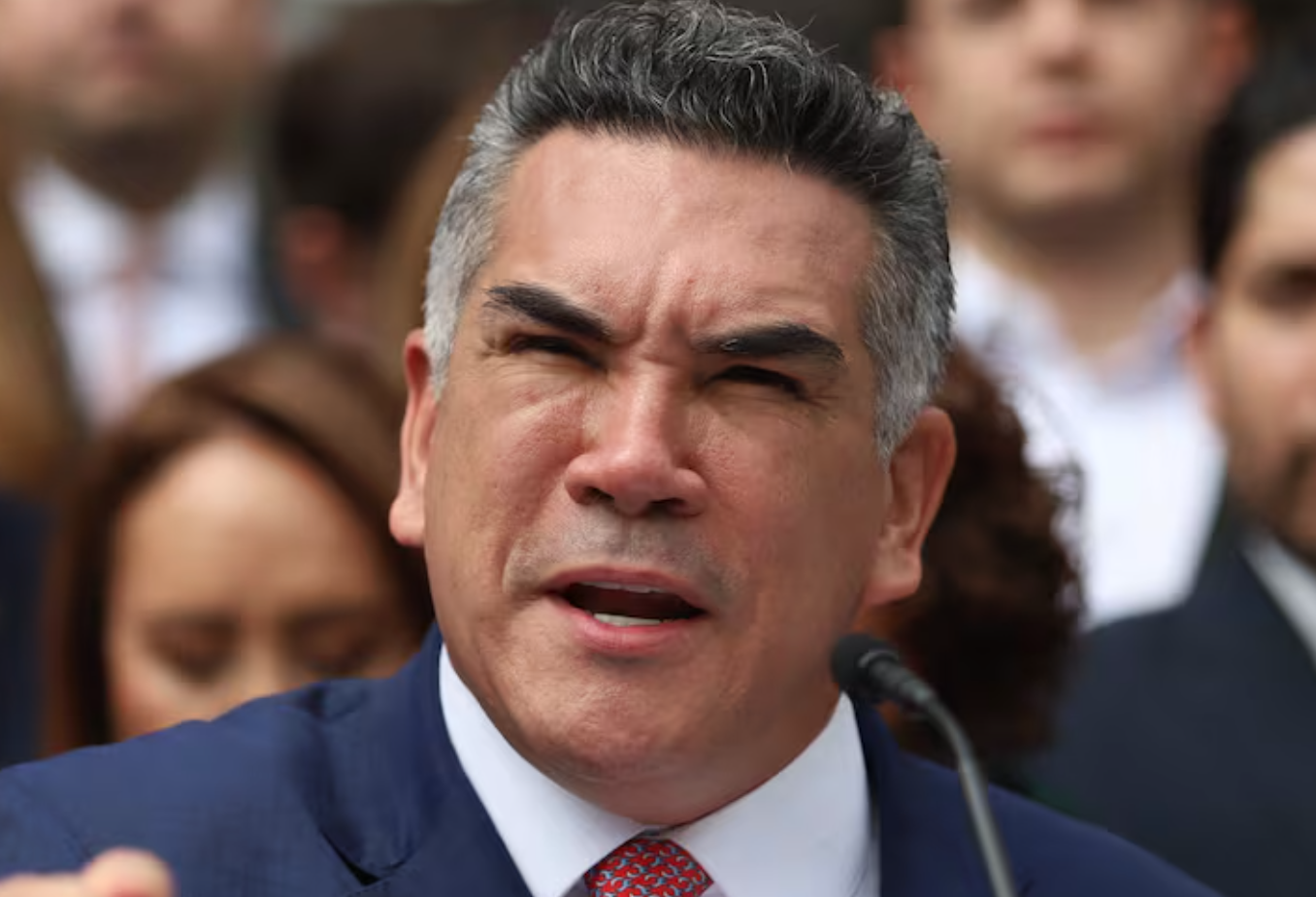 “Vendepatrias”: Sheinbaum arremete contra Alito Moreno por denuncias en EE. UU.