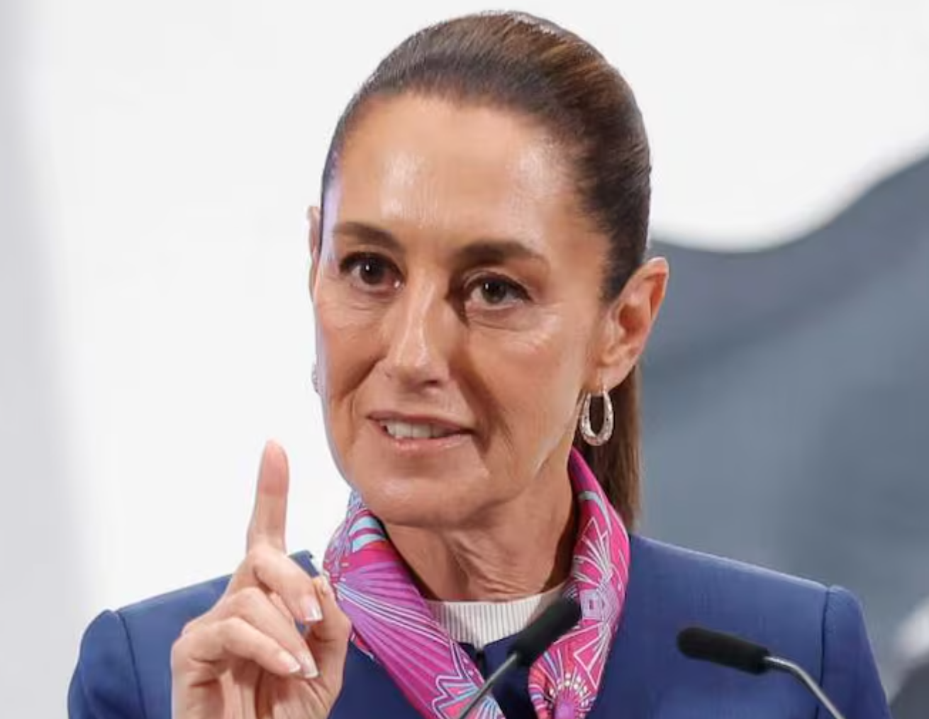 Sheinbaum aclara que orden de Trump para atacar cárteles no afecta a México