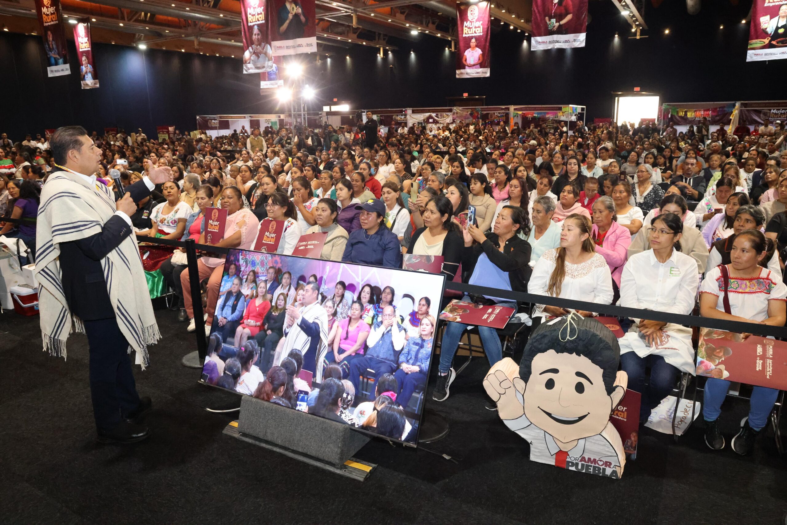 Más de 2 mil 600 mujeres rurales emprendedoras fueron beneficiadas por el gobierno de Alejandro Armenta