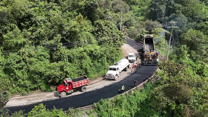 14 obras  en proceso para fortalecer  la conectividad en la Red Carretera Estatal. 