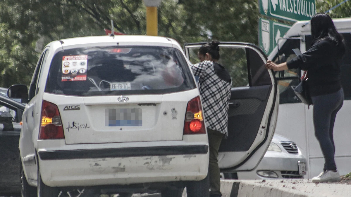 Gobierno de Puebla evalúa taxis colectivos; mototaxis no estarán permitidos