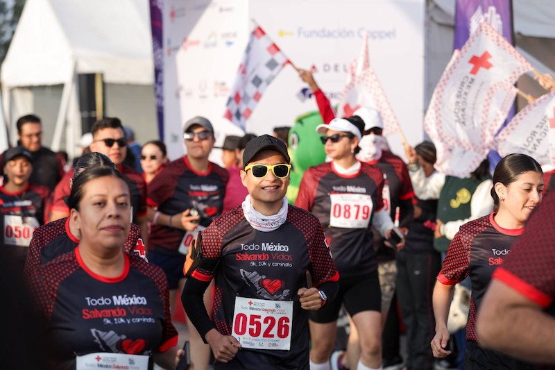 Más de mil participantes en San Andrés Cholula corren con la Cruz Roja