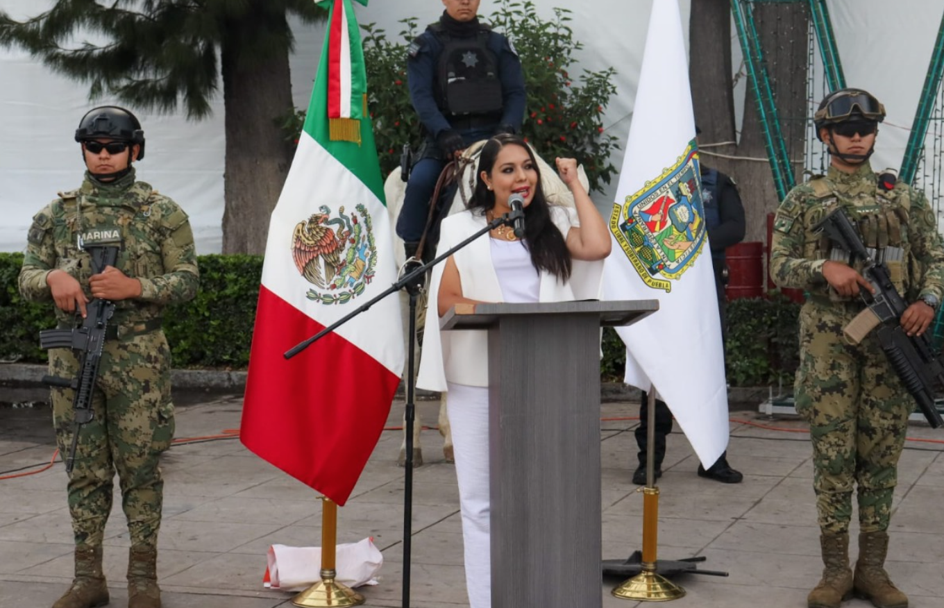 Tonantzin Fernández realiza Ceremonia Conmemorativa del 15 de Septiembre