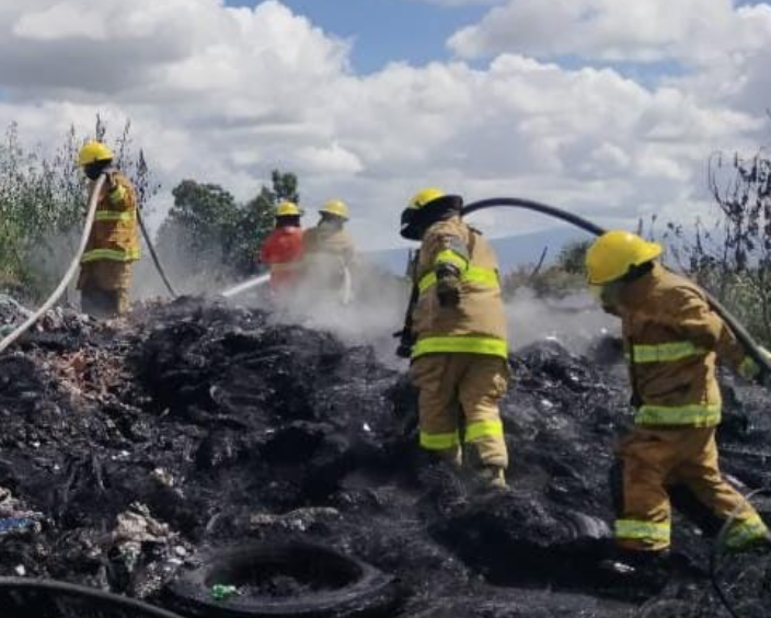 Incendio en San Juan Tlautla moviliza a cuerpos de emergencia en San Pedro Cholula