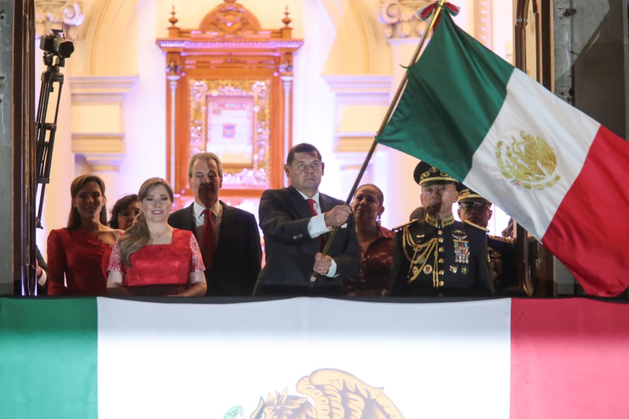 Con patriotismo, Puebla vibra con primer grito de Independencia del gobernador Alejandro Armenta