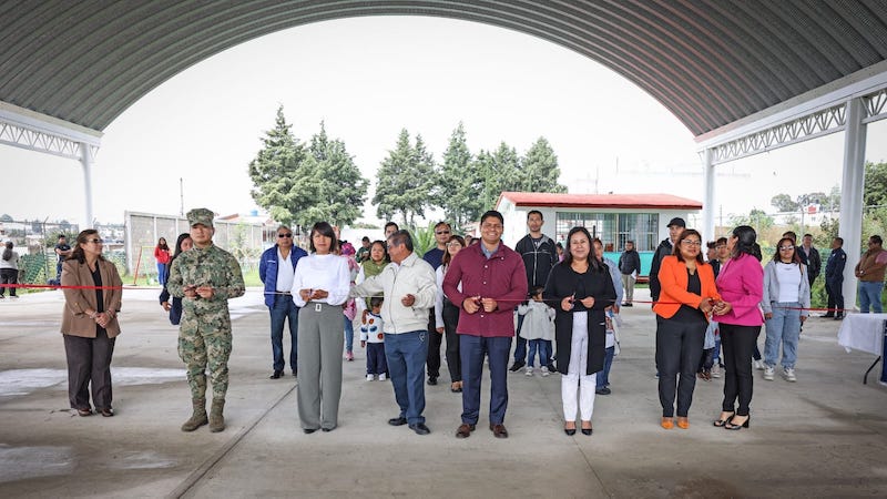 El preescolar «Aquiles Serdán» cuenta con explanada cívica