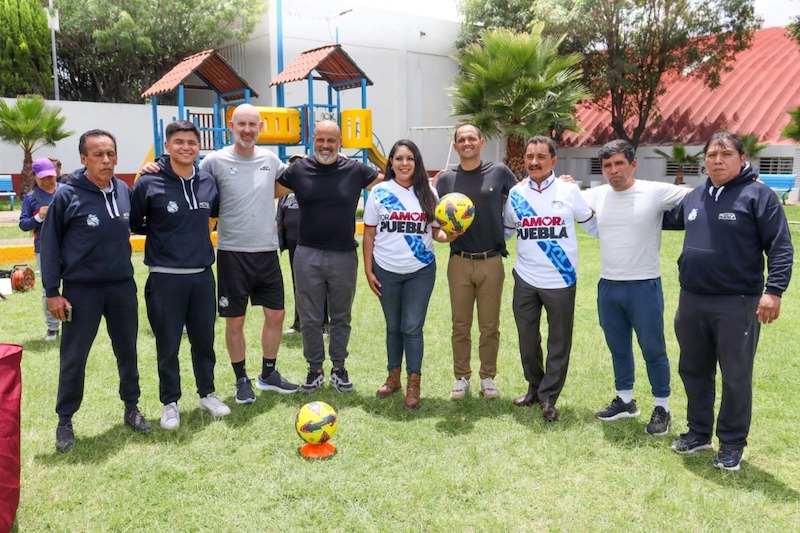 Inaugura Tonantzin Fernández talleres de fútbol