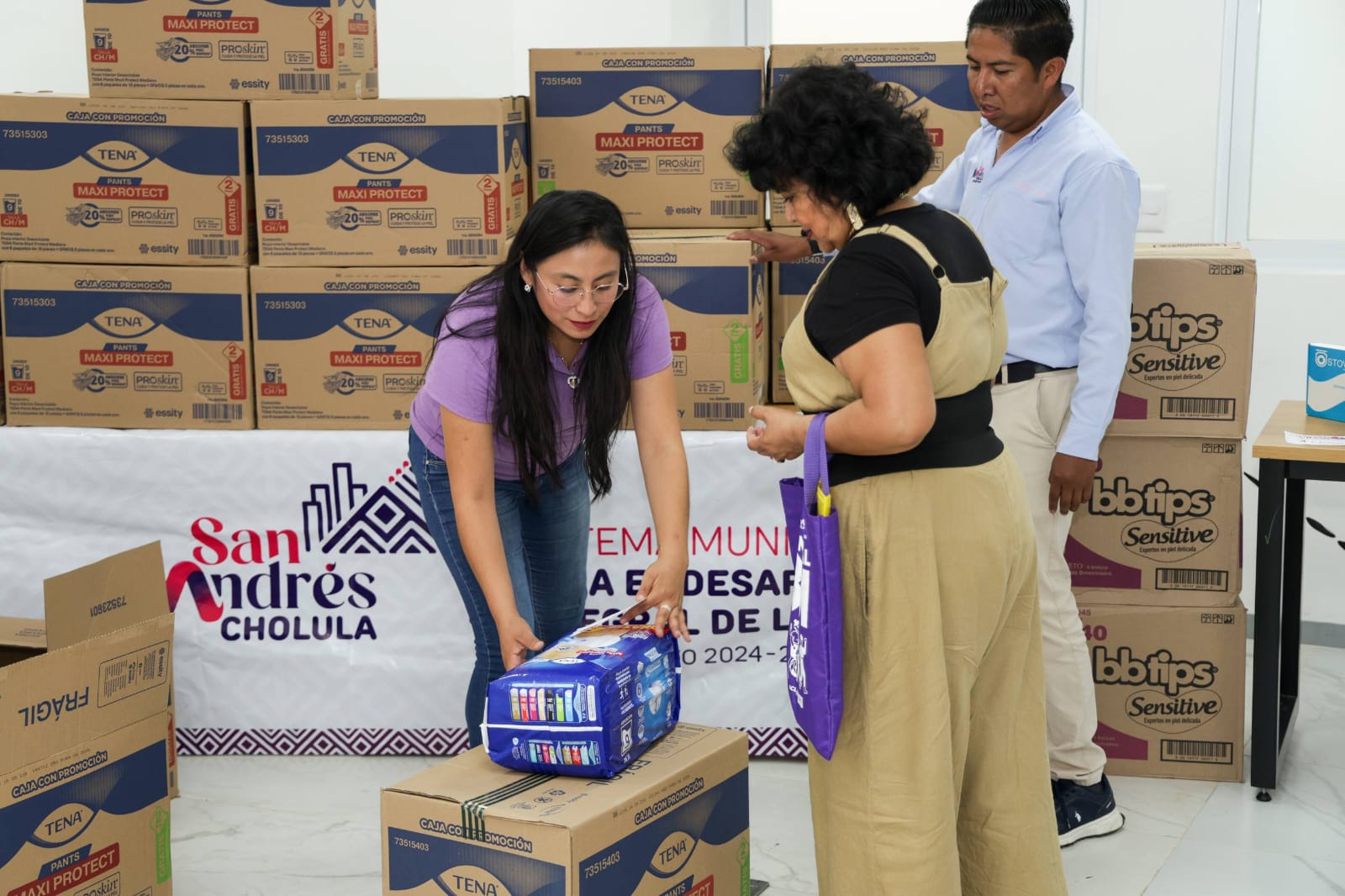 El Programa “Cambiando Vidas” brinda productos médicos a familias de San Andrés Cholula