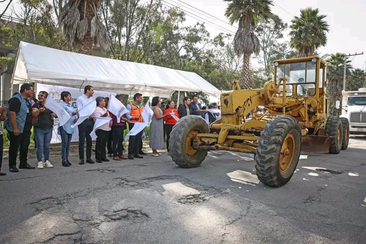 Inicia Omar Muñoz obra de pavimentación en Sanctorum 