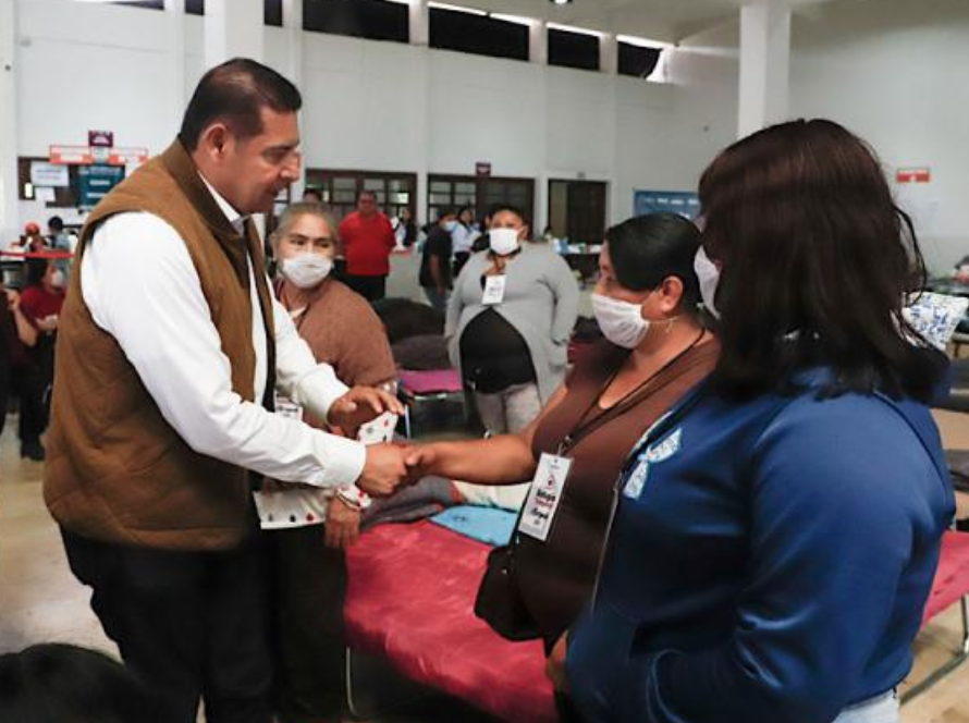 Con brigadas de salud, gobierno estatal refuerza control sanitario en la Sierra Norte