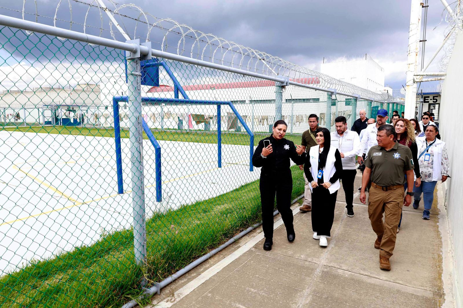 SSP, SEGOB y CDH garantizan reinserción humana en Penal Femenil de Serdán