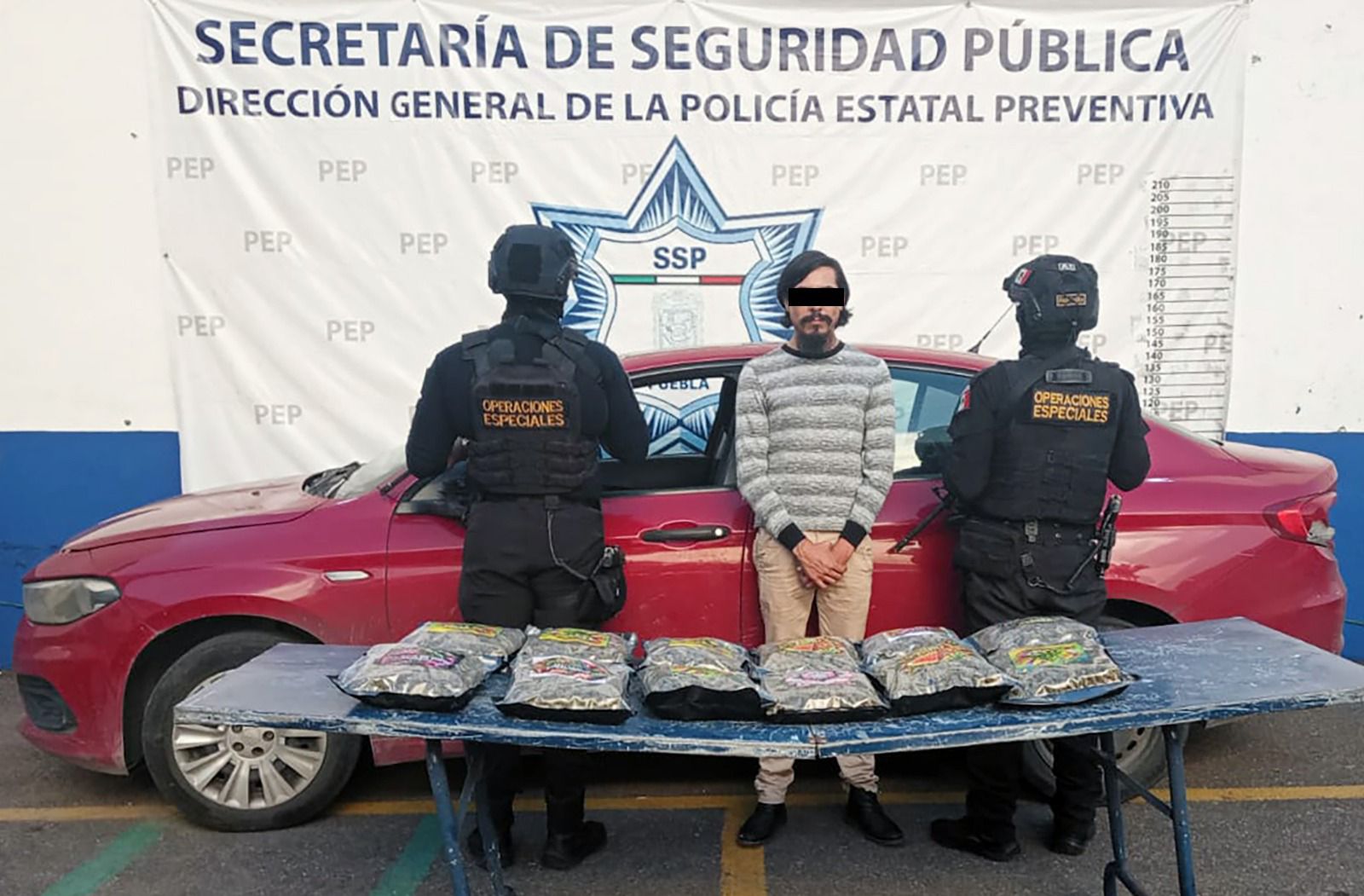 Detiene SSP a hombre con más de 4,5 kg de posible marihuana