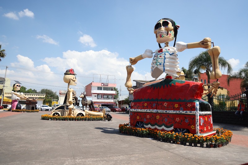 Catrinas monumentales en Cuautlancingo