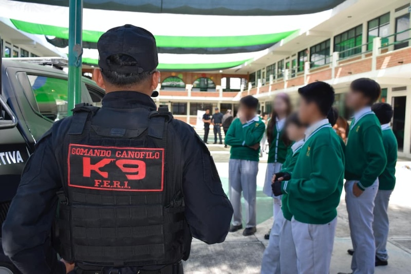 Prevención y seguridad, temas que policía de Cholula promueve en escuelas