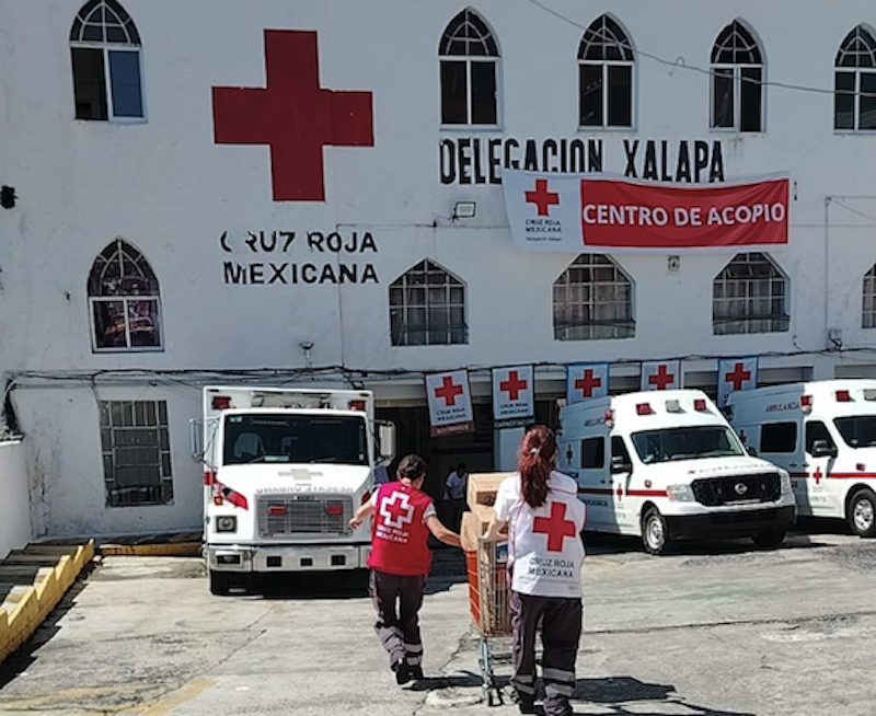 Fundación Granjas Carroll dona despensas a Cruz Roja para damnificados
