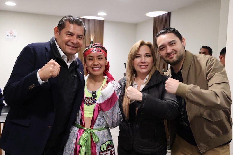 Poblanos respaldan a Gaby «La Bonita» Sánchez en su lucha por el Campeonato Mundial