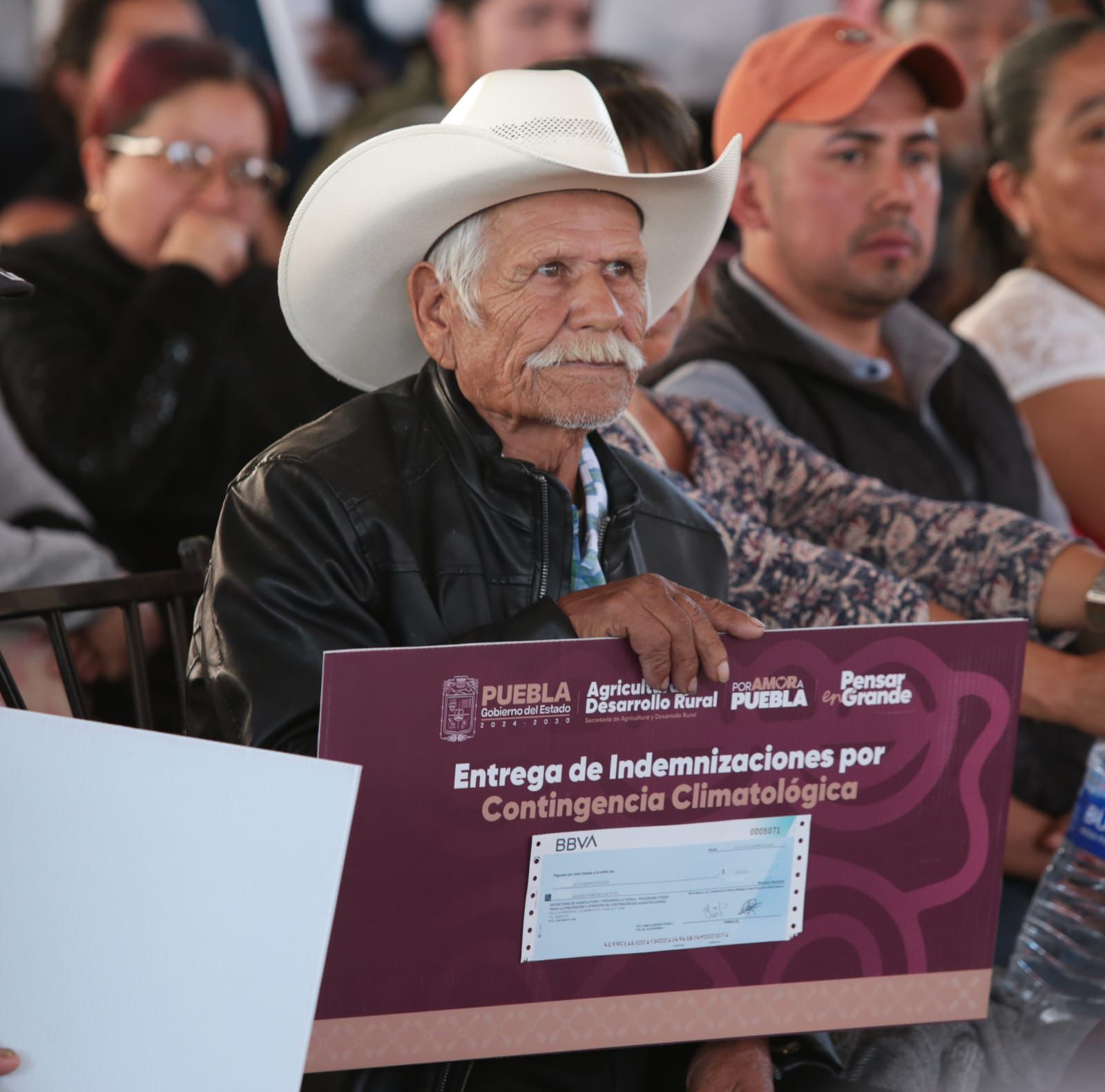 Entregan 5 MDP a productores de la región 1 afectados por lluvias