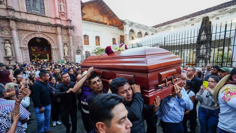 México vive momentos dolorosos, dicen obispos