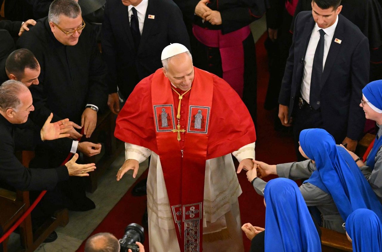 En su primer viaje papal, León XIV, llegó a Turquía y defendió el valor central de la familia