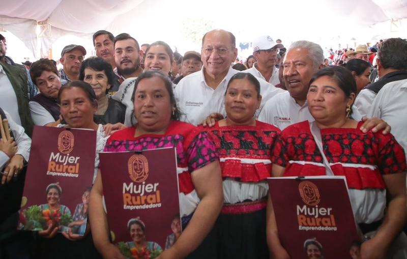 Con inversión de 8 mdp, se reconstruye campo afectado en Huauchinango
