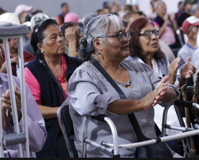 Entregan aparatos ortopédicos a sanandreseños con discapacidad motriz