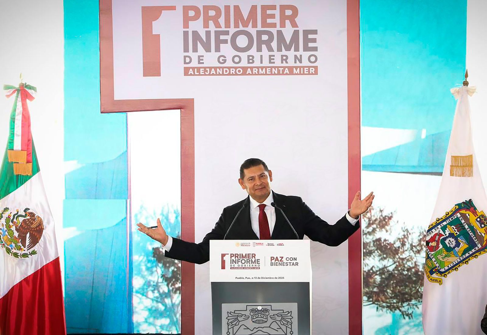 El Gobernador Alejandro Armenta presentó cuentas claras y contundentes a poblanos  en su primer informe
