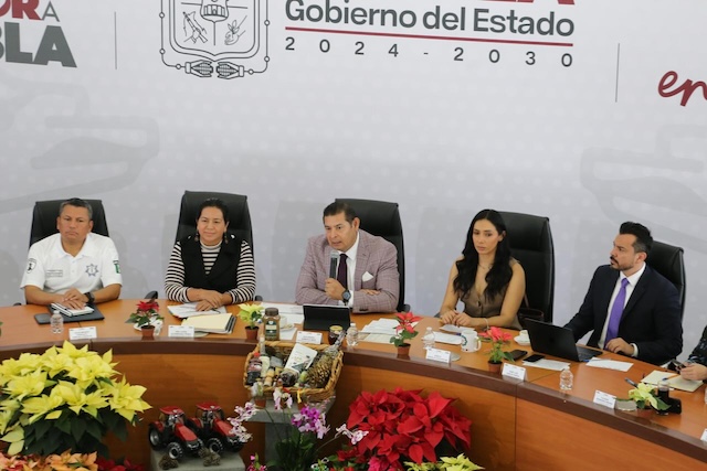 «Los grupos delictivos más peligrosos son los delincuentes disfrazados de políticos»: Armenta