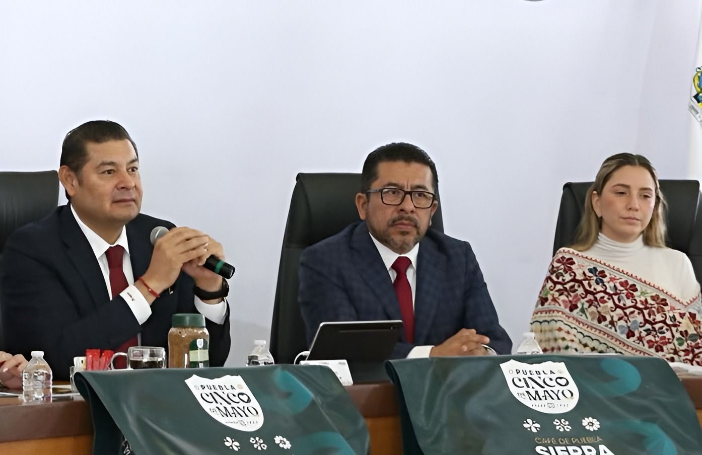 Transparencia sin simulaciones: Gobierno de Puebla presume cero opacidad y atención directa a denuncias