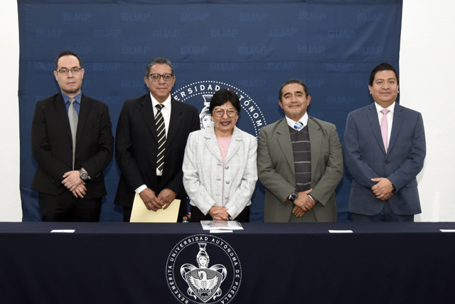 FCE-BUAP, unidad académica enfocada a la investigación